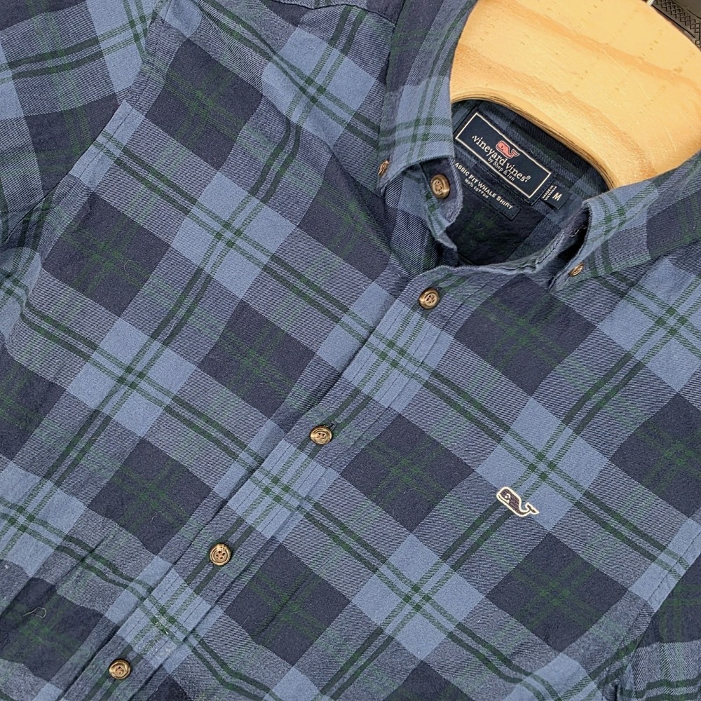 Vineyard Vines Whale Shirt Men Medium Flannel Blue Tarten Plaid Classic Fit Prep
